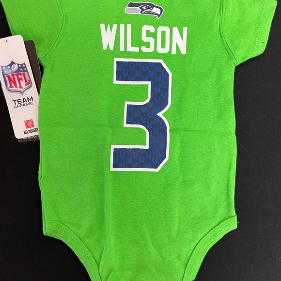 Seahawks Russel Wilson #3 Infant Onesie NWT - Picture 3 of 5